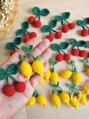 10 mini cerejas e 10 mini limões em crochê