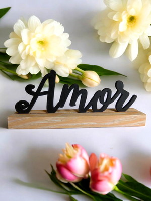 Palavra decorativa amor em mdf 20x8,5 enfeite de decoração