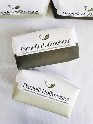 Necessaire box com logo