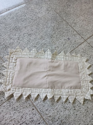 Tapete de bico (cores sortidas)
