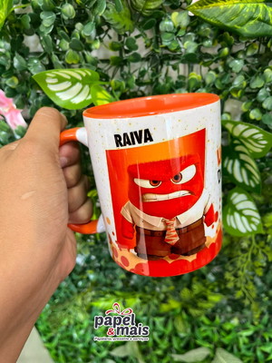 Caneca 300 ml em porcelana colorida por dentro