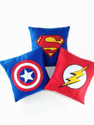 Almofadas super heróis