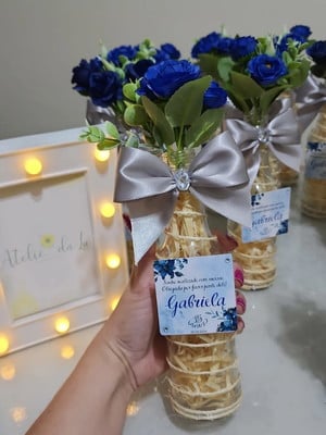 Centro de mesa personalizado floral azul