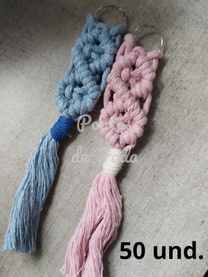 50 und - chaveiro / lembrancinha em macramé