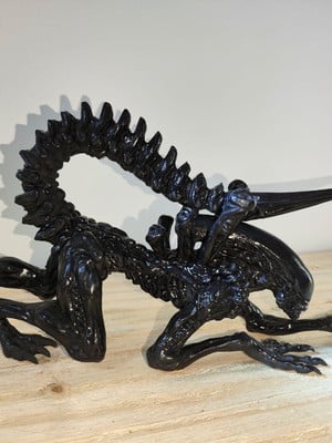 Alien action figure em resina