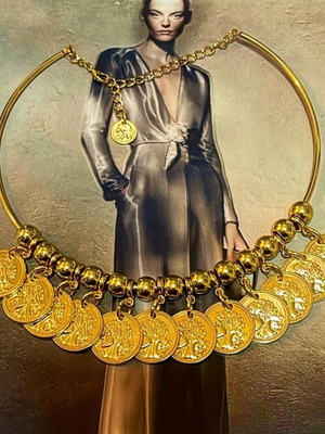 Colar de moedas