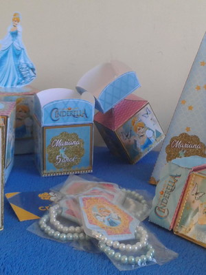 Kit 50 caixas personalizadas cinderela