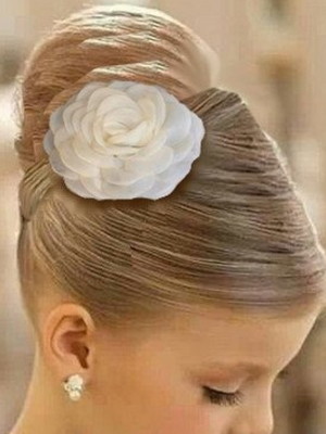 Arranjo cabelo daminha rosa de organza