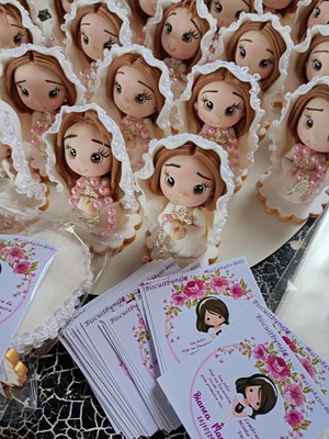 Lembrancinha primeira eucaristia menina em biscuit 2