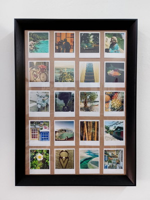 Quadro com fotos estilo mini polaroid