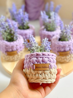 Mini cachepô de crochê para lembrancinha