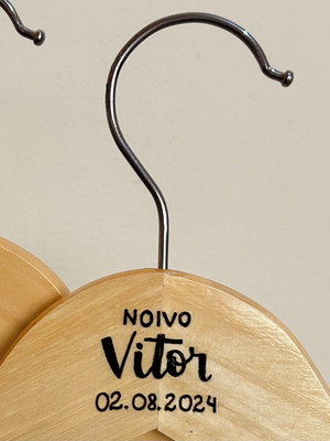 Cabide dos noivos par - madeira personalizados
