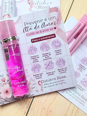 Card com brilho labial- outubro rosa
