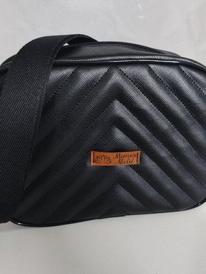 Bolsa anne com matelasse em v