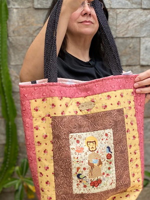 Bolsa sacola patchwork em tecido