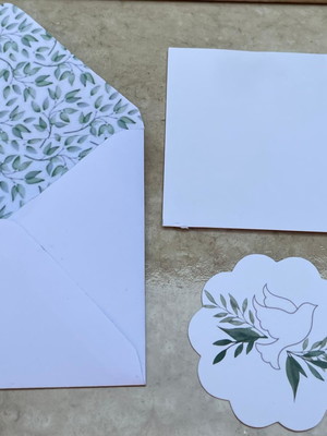 Envelope com cartão personalizado batizado
