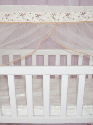 Mosquiteiro mini berço c/ bando estampas variadas 0,90 cm