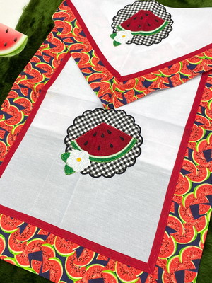 Caminho de mesa + toalhinha
