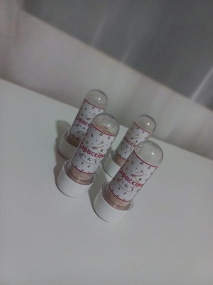 Mini tubete personalizado.