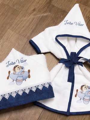 Roupao para bebê mais toalha de capuz urso aviador