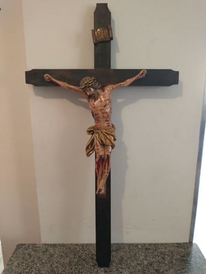 Crucifixo de parede em madeira 90 cm