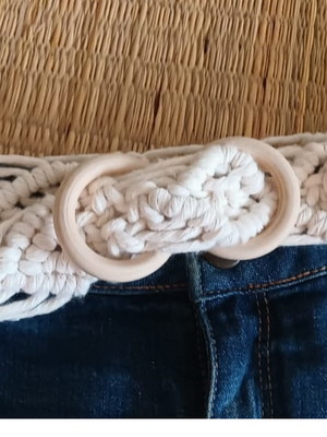 Cinto em macramê - cru ( boho) - 105 cm