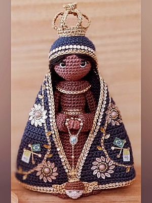Nossa senhora aparecida em amigurumi