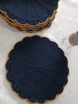 Sousplats de crochê azul marinho com dourado kit 6 unidades