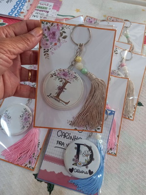 Kit 10 chaveiros espelho personalizados com alfabeto