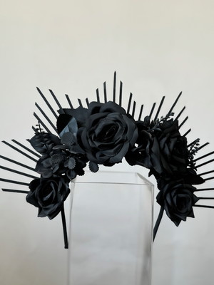 Tiara dark rose