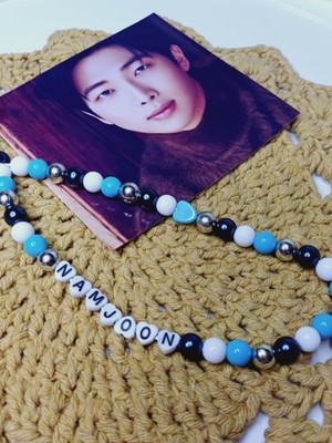 Strap phone salva celular com nome miçangas - bts
