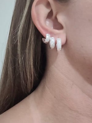 Trio de brincos fecho click banhados prata kit 3 pares