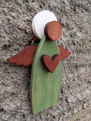 Anjo de madeira