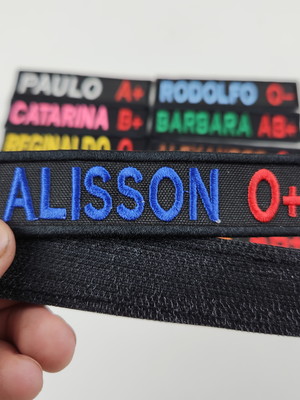 Patch bordado tarjeta nome e sangue
