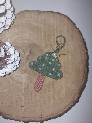 Mini árvore de natal em tricotin