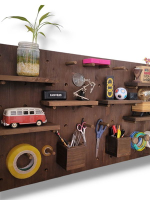 Painel pegboard e kit acessórios pinus pintado - sob medida