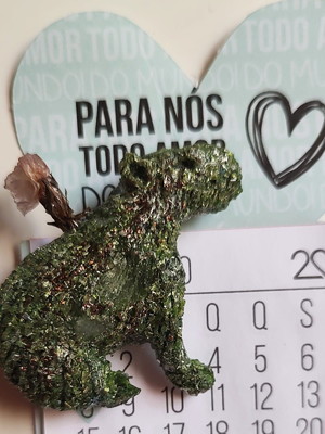 Orgonite capivaras com cristais no seu interior