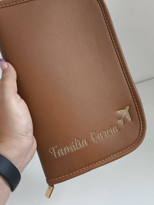 Porta passaporte família fechamento em zíper (4 passaportes)
