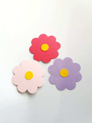 Aplique em scrap floral 5 cm