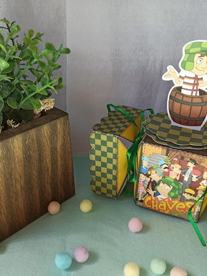 Caixa bala personalizada com aplique 3d - chaves