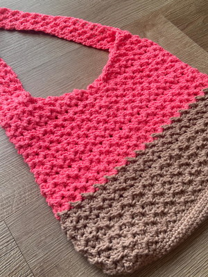 Bolsa verão de crochê, em barbante, rosa neon fluorescente