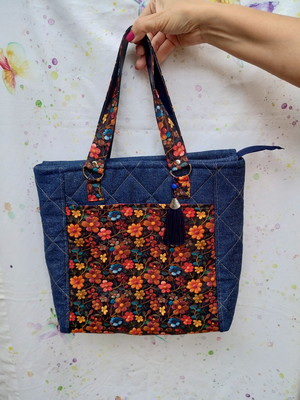 Bolsa feita em tecido de algodão
