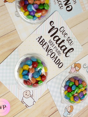 Card com confetti com 30 unidades
