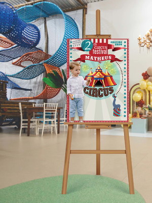 Placa de recepção circo com foto da criança