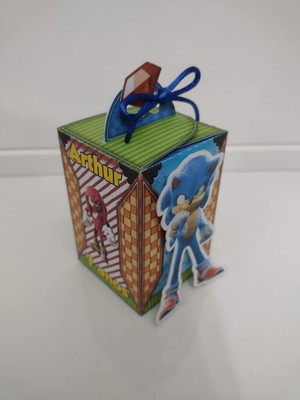 Caixa com alça e aplique 3d - sonic