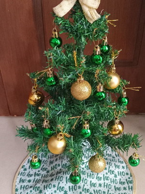 Mini saia para árvore de natal 25cm