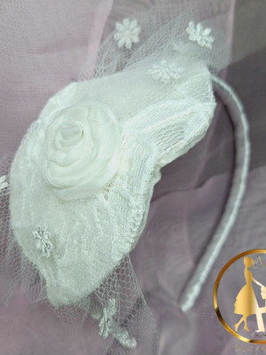 Tiara voillet luxo branca com renda artezlua.ateliê
