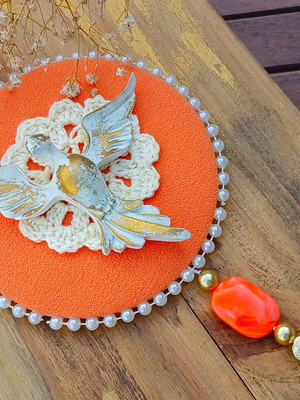 Enfeite para portas divino com flor de crochê