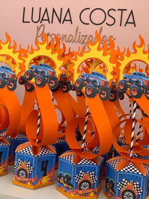 Centro de mesa hotwheels.