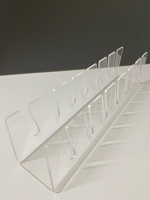 Suporte organizador de boné em acrílico cast